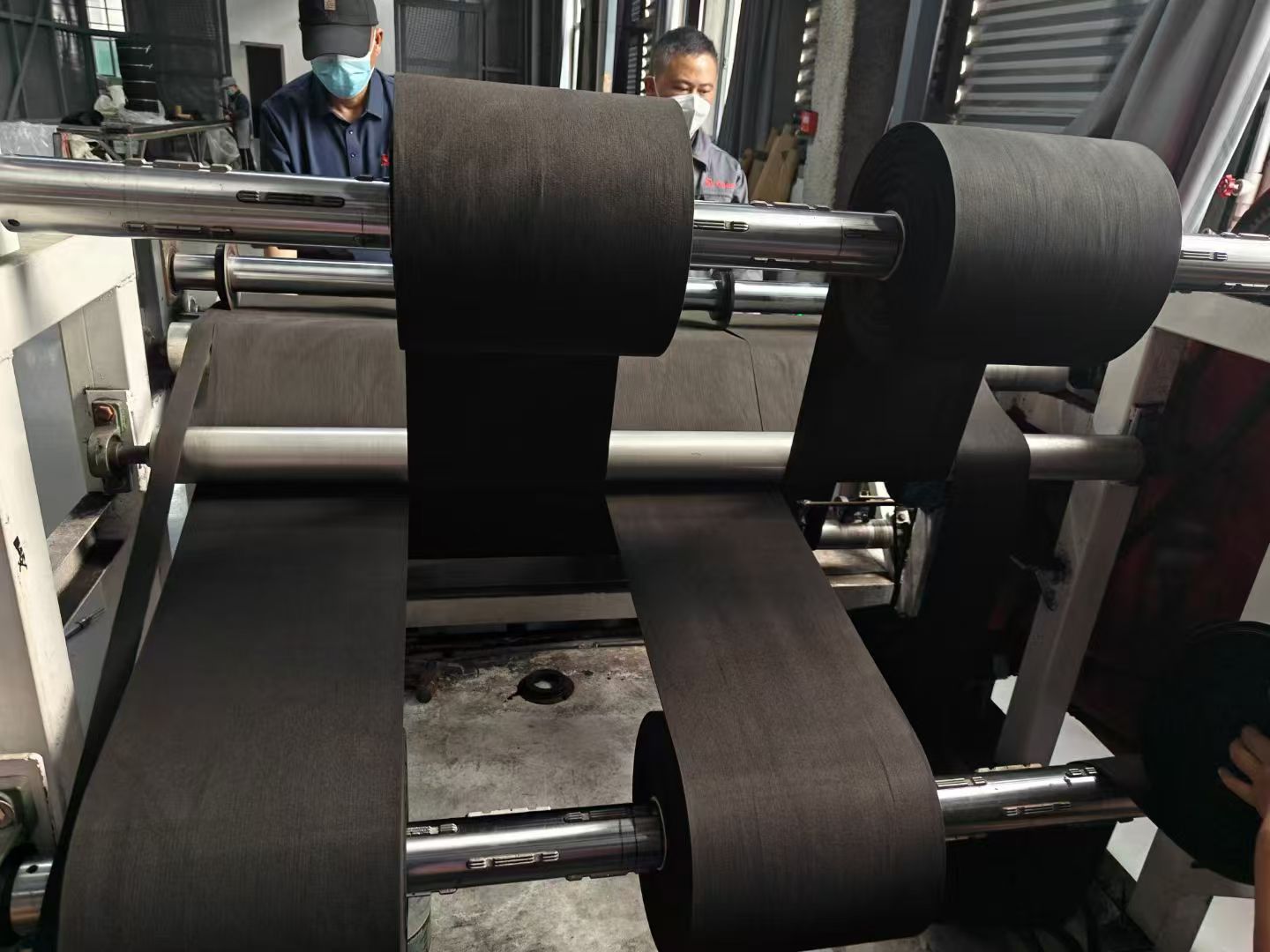 Modified activated carbon fiber felt